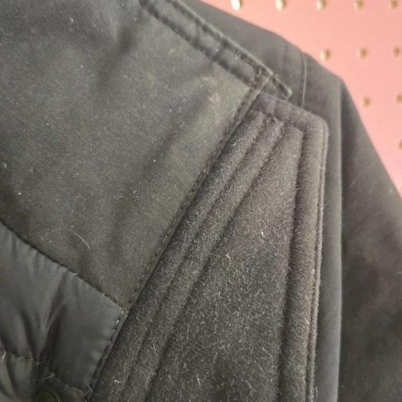 PRICED TO SELL trillium parka - Picture 6 of 11